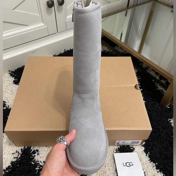 NIB Women’s Size 5 (European Size 36) UGG Alber Tall Zipper Winter Boots In Grey - Picture 9 of 13